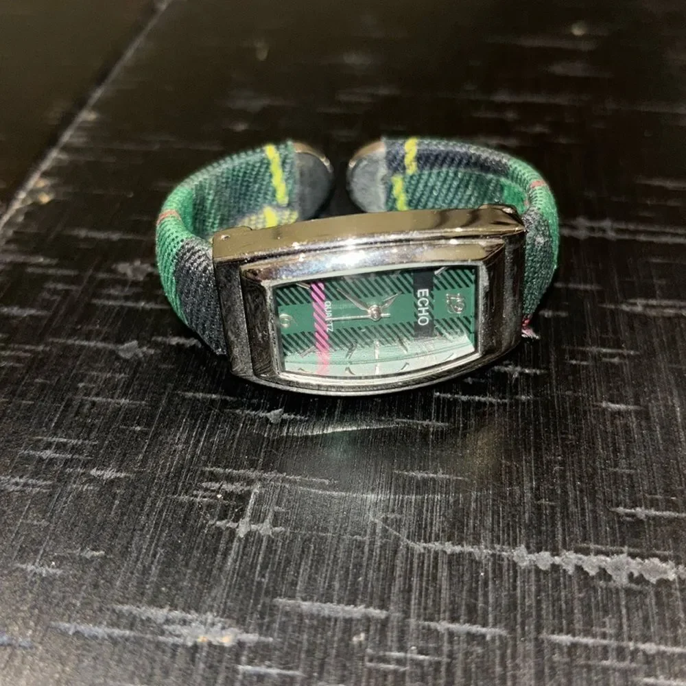 Echo Quartz Plaid Preppy Adjustable Hinged Bangle Watch WORKING